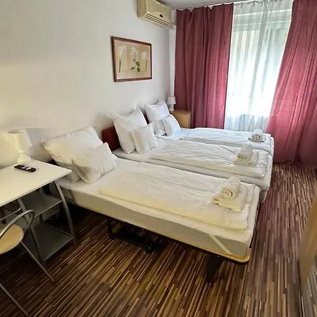 H1 Apartmanok Budapeszt Zewnętrze zdjęcie