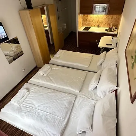 H1 Apartmanok Budapeszt Zewnętrze zdjęcie