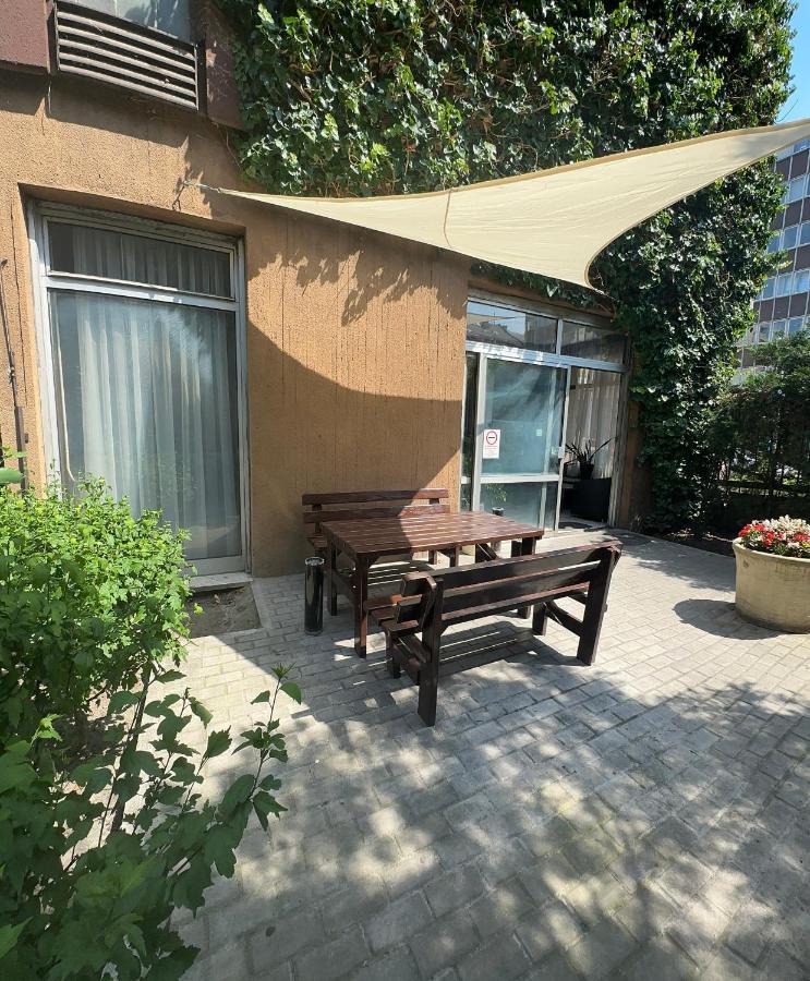 H1 Apartament *